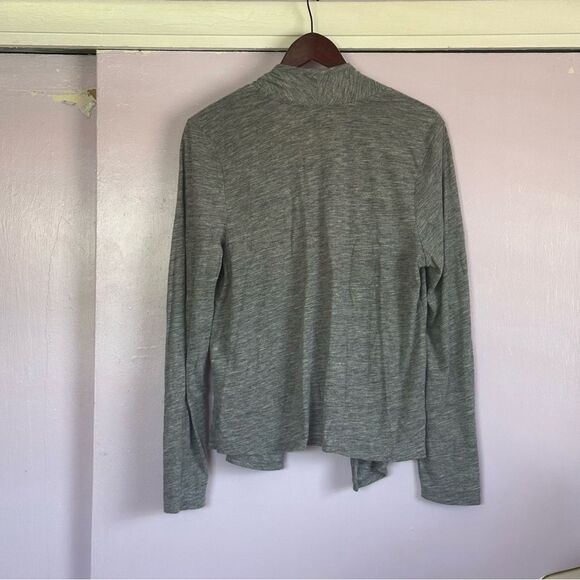 Old Navy Woman’s Cardigan Sz L Grey - Picture 2 of 4